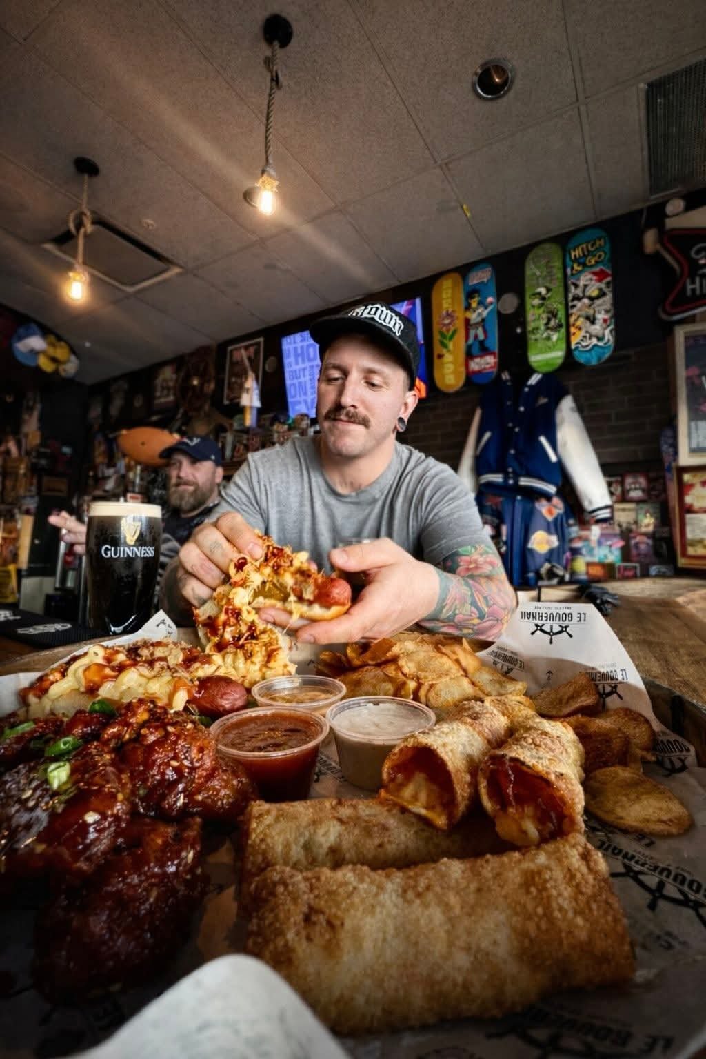 Le Gouvernail Taverne Sportive( La Cale)