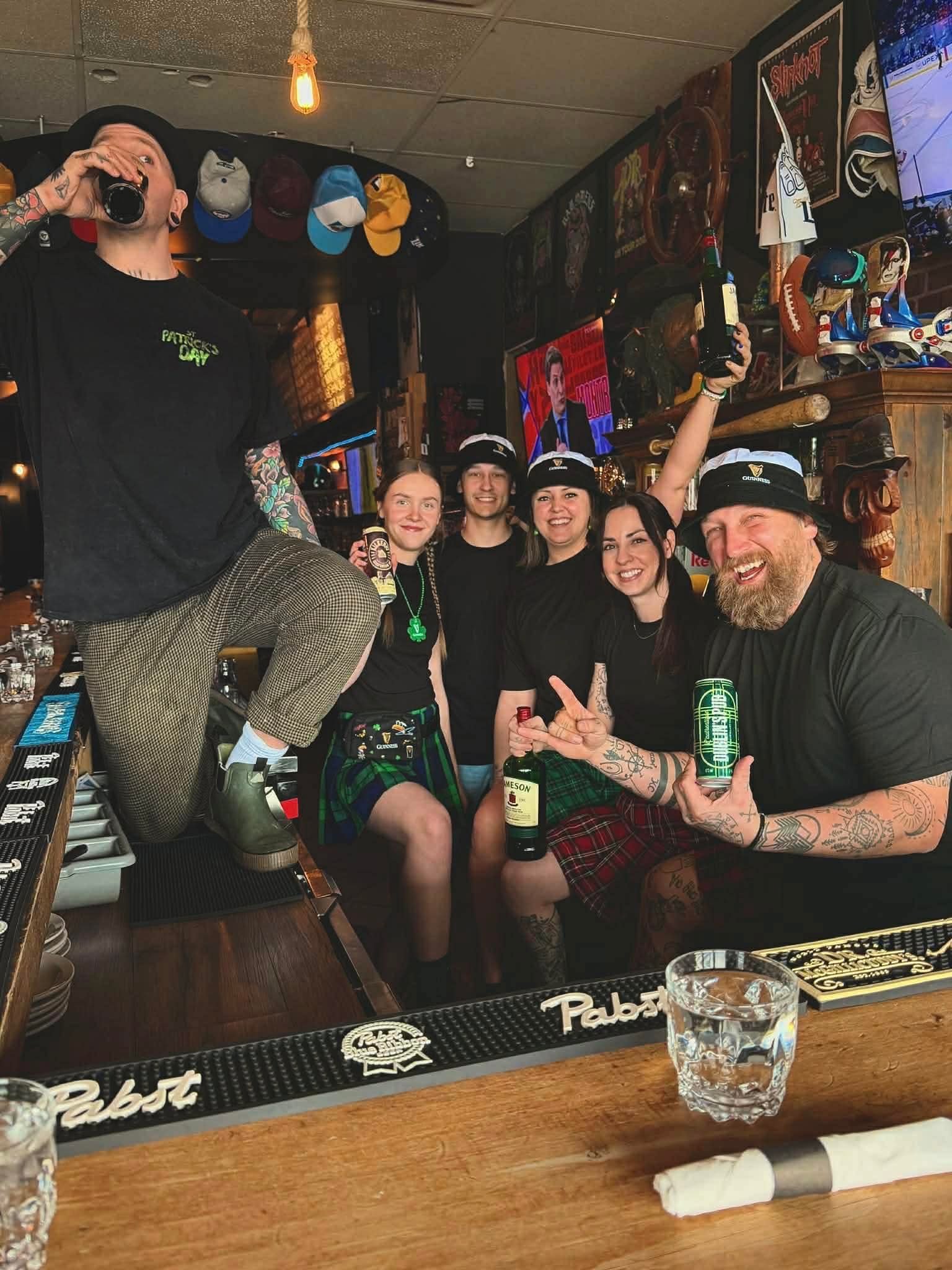 Le Gouvernail Taverne Sportive( La Cale)