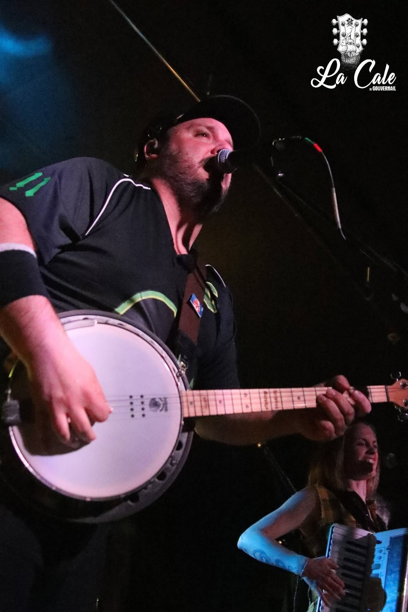 Le Gouvernail Taverne Sportive( La Cale)